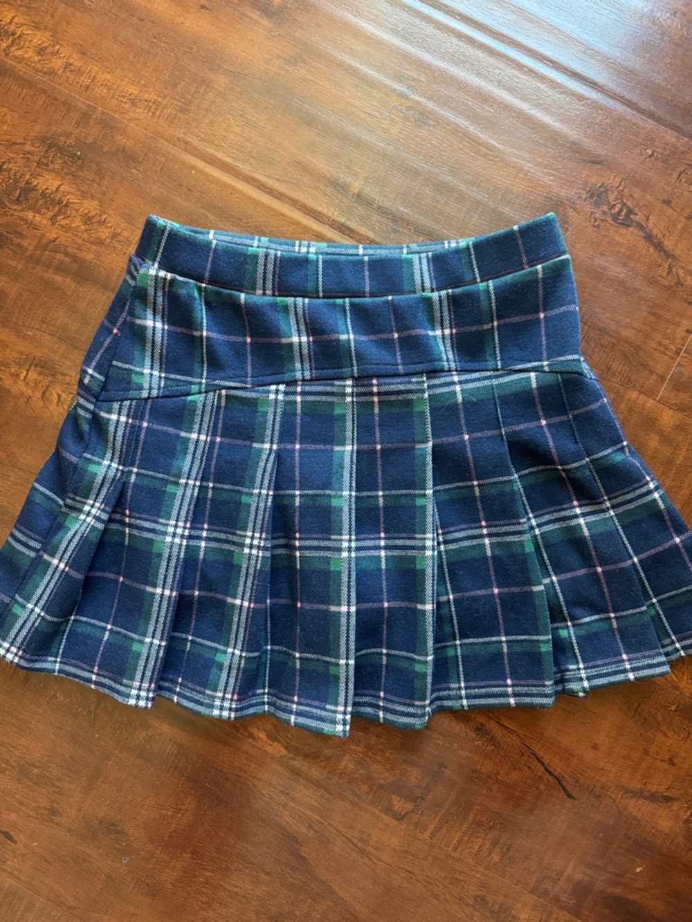 SO- Plaid Pleated Mini Skirt in Navy and Green
